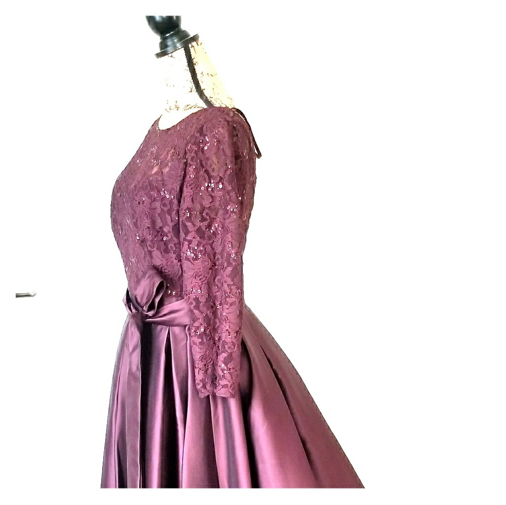 High low formal dress, worn once perfect condition